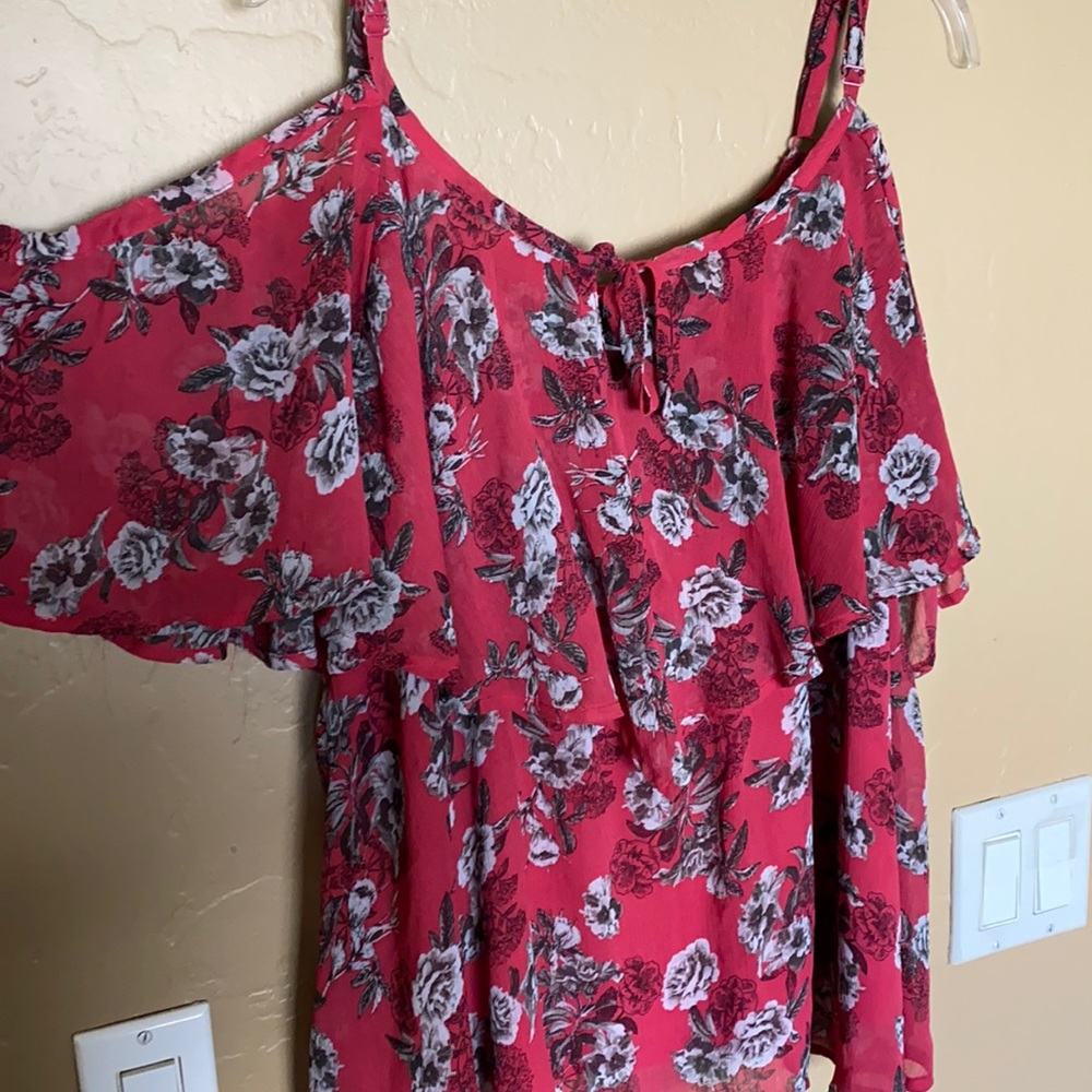 Torrid sexy shoulder top!